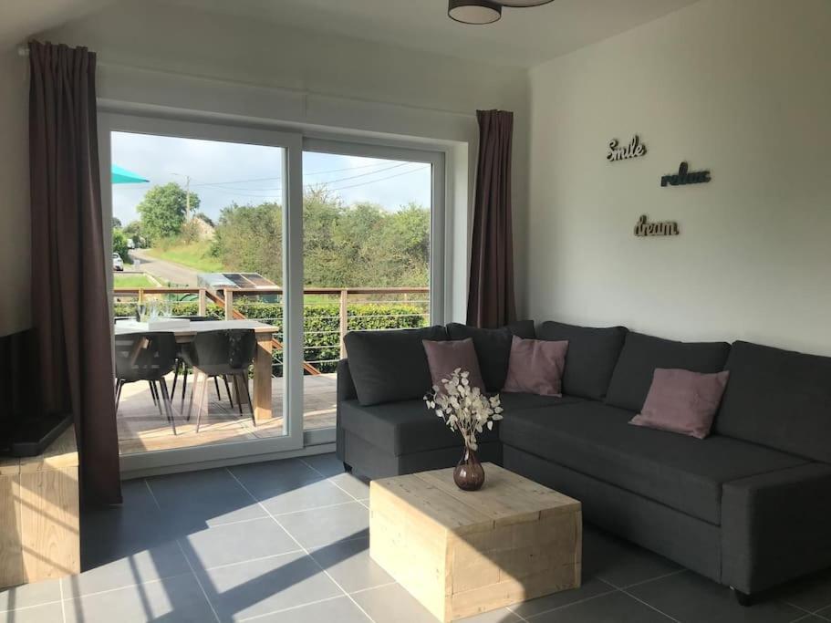 Huis Met Zonneterras, Tuin En Panoramisch Uitzicht Wellin Dış mekan fotoğraf